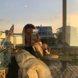 Meet your Posher, Ava